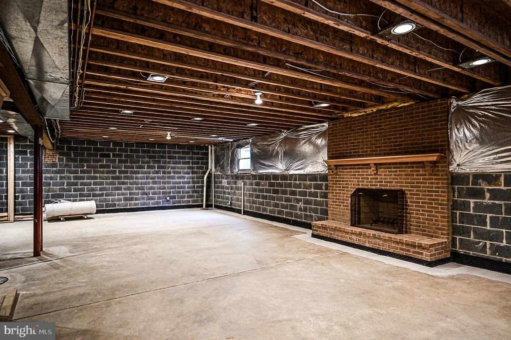 Photo of 5805 HALLOWING DRIVE