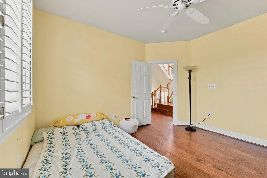 Photo of 44121 RIVERPOINT DRIVE