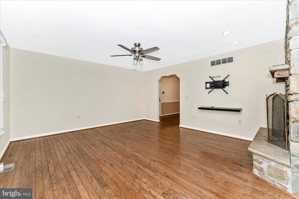 Photo of 7023 RUNKLES ROAD