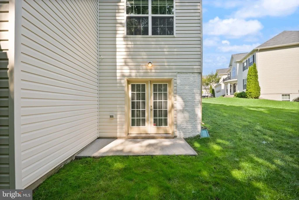 Photo of 9405 LOMAX FOREST DRIVE