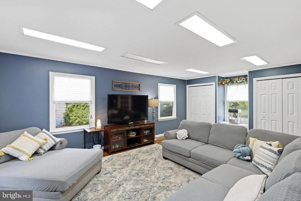 Photo of 101 N FAIRFIELD DRIVE
