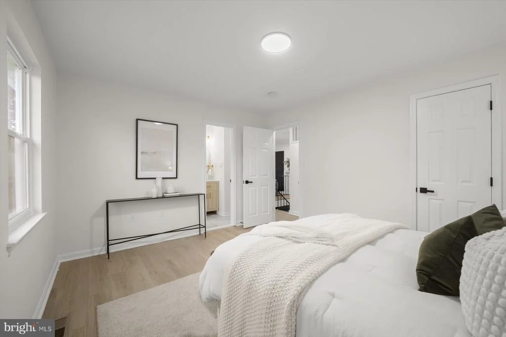 Photo of 1506 OPUS AVENUE