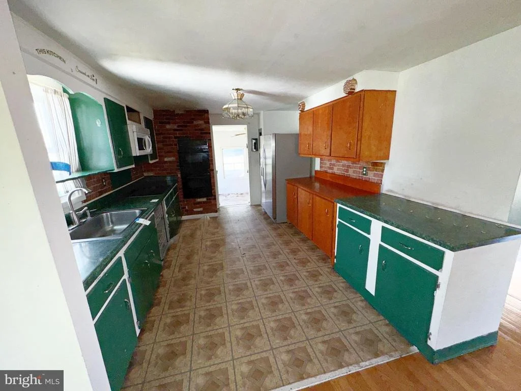 Photo of 6509 KENWOOD DRIVE