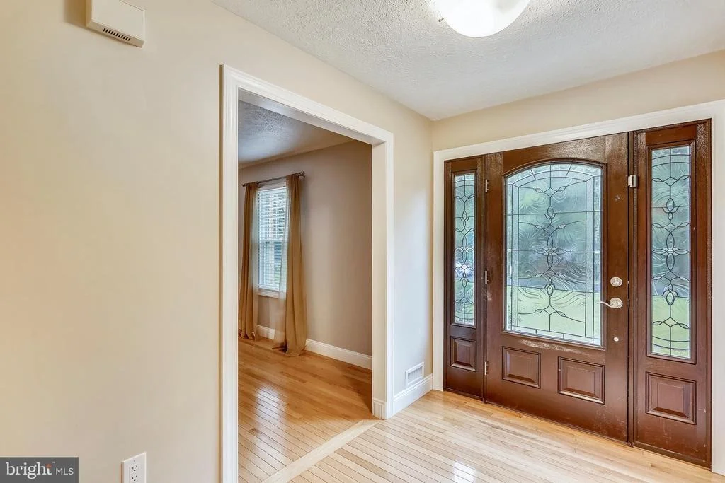 Photo of 15209 DONNA DRIVE