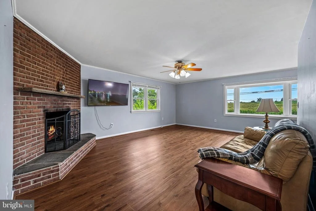 Photo of 4090 BOTELER ROAD
