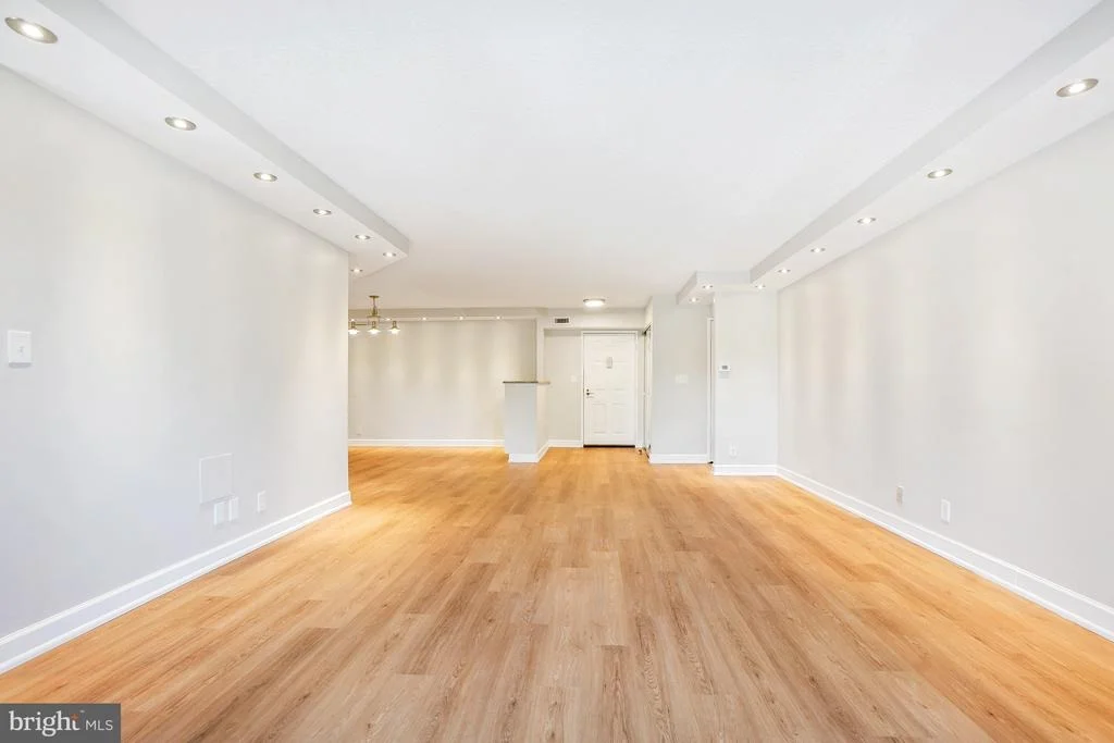 Photo of Unit 601 at 5904 MOUNT EAGLE DRIVE