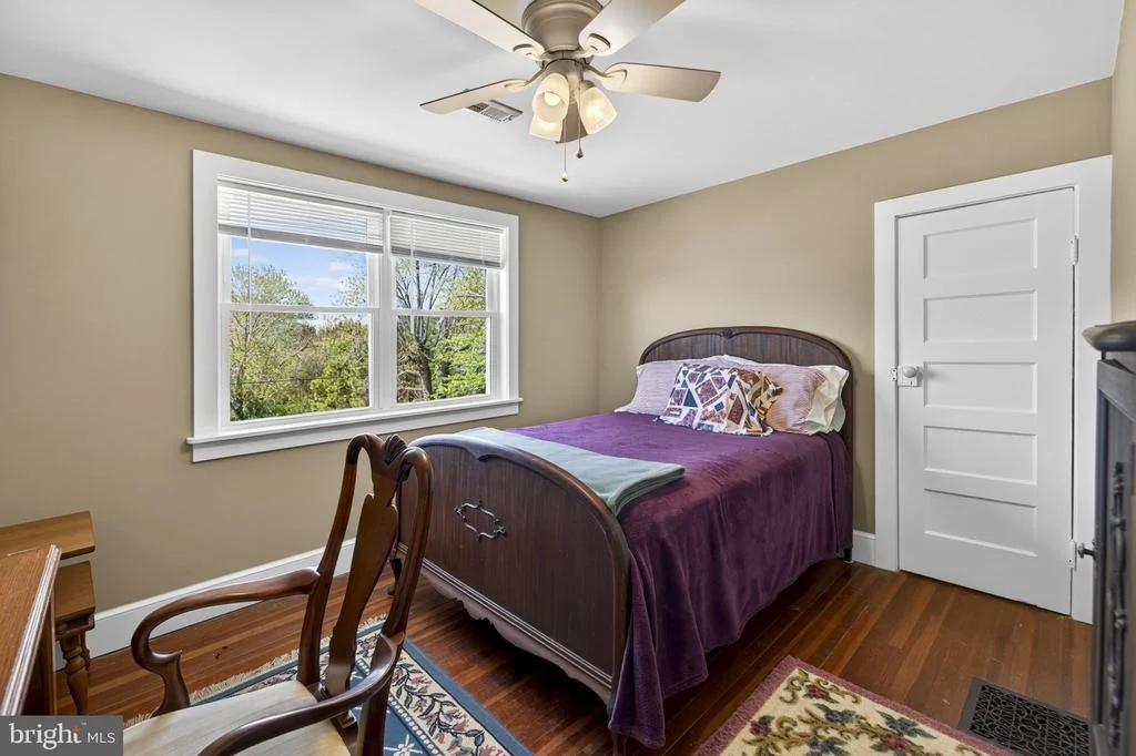 Photo of 4809 COLES POINT ROAD