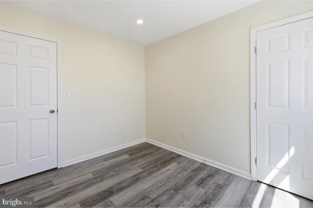 Photo of 24823 CUTSAIL DRIVE