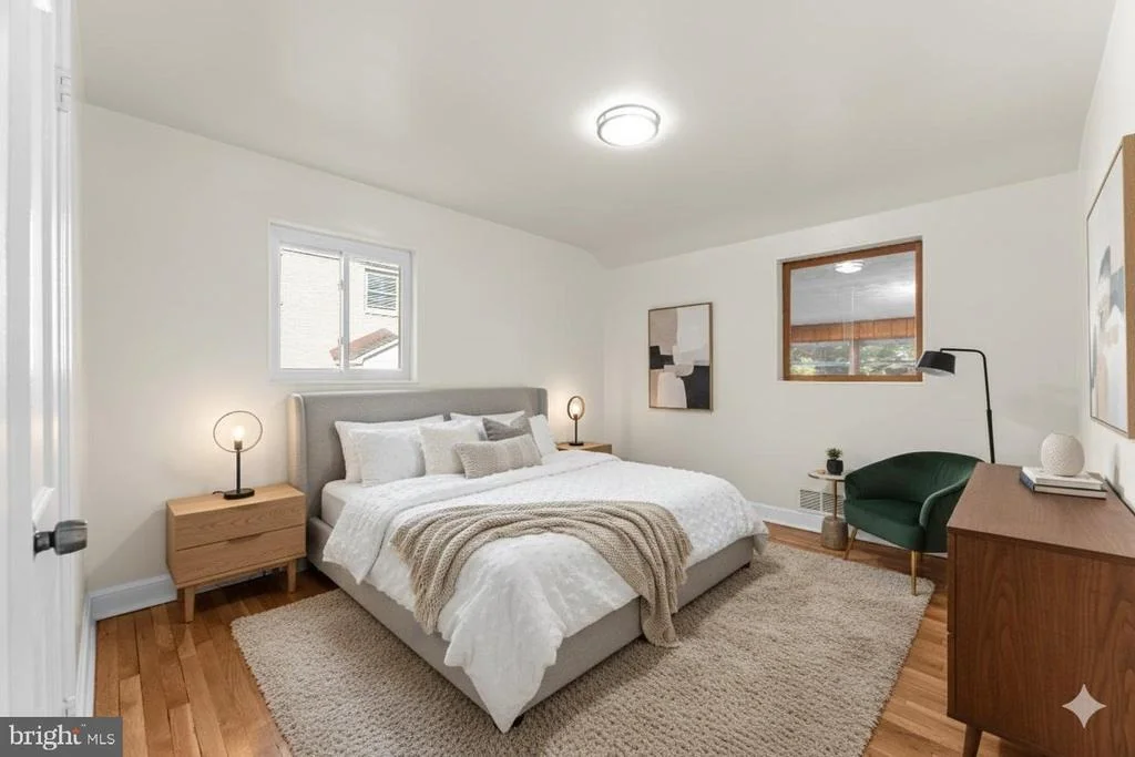 Photo of 11013 AMHERST AVENUE