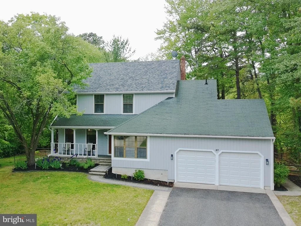 Photo of 37 CHATHAM DRIVE