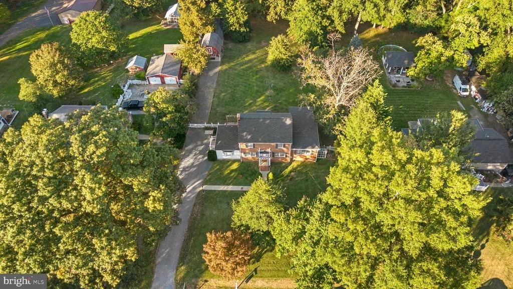 Photo of 7908 BROOKLYN BRIDGE ROAD
