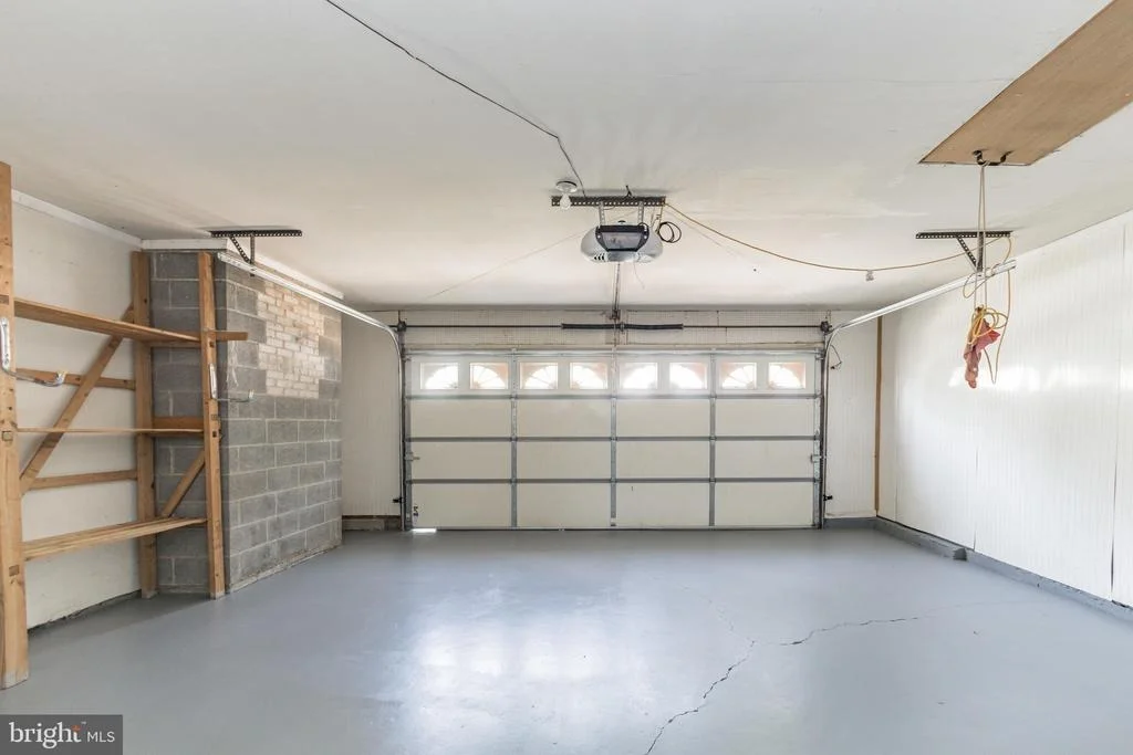 Photo of 18121 BILNEY DRIVE