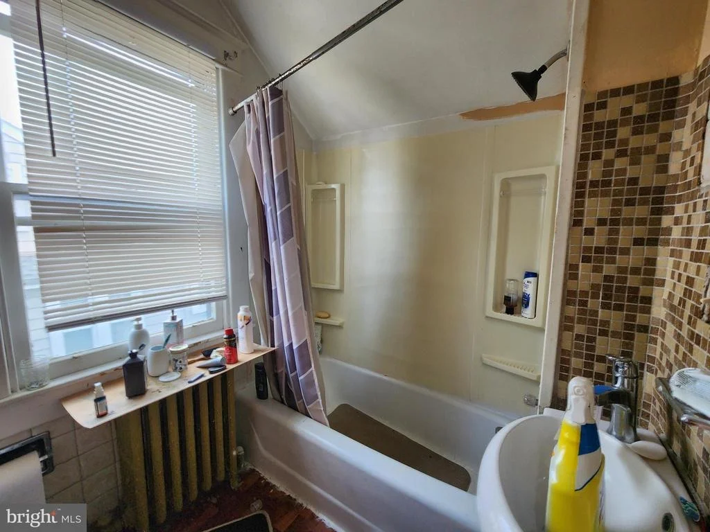 Photo of 3906 FORRESTER AVENUE