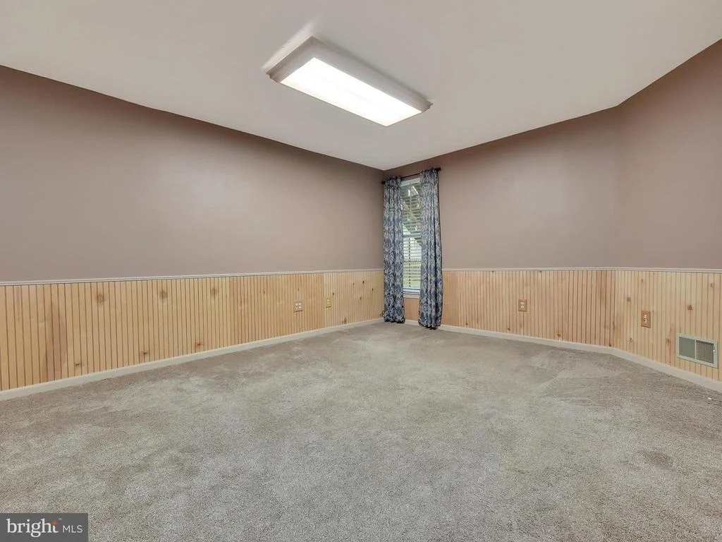 Photo of 620 ANGELWING LANE