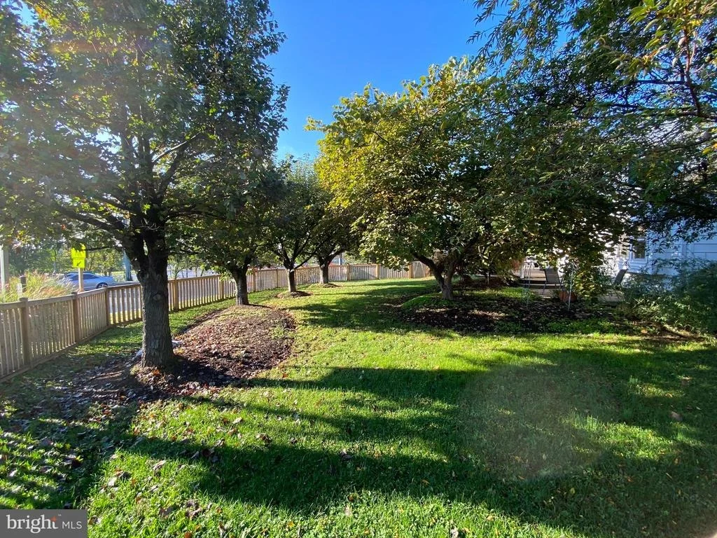 Photo of 26016 RIDGE ROAD