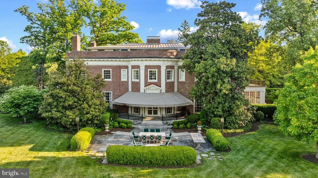 Photo of 15 CHARLCOTE PLACE