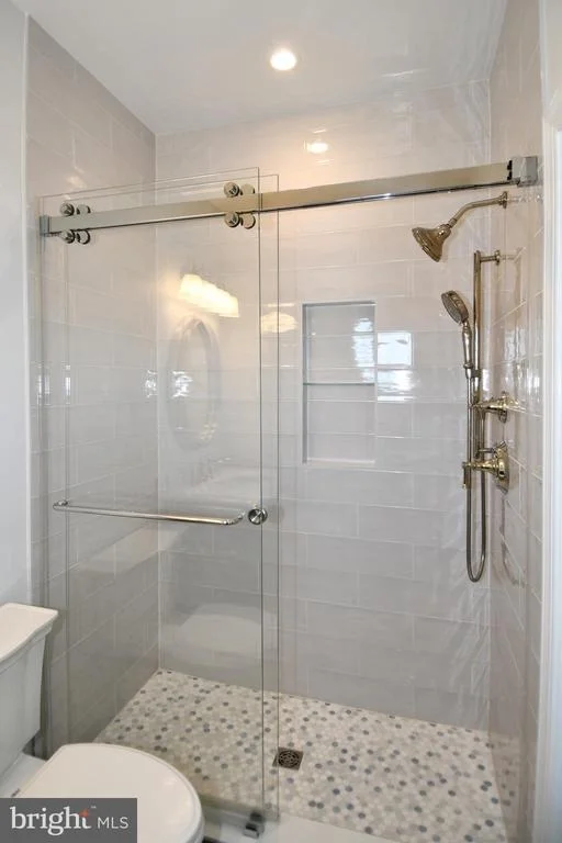 Photo of 7808 SOUTHDOWN ROAD