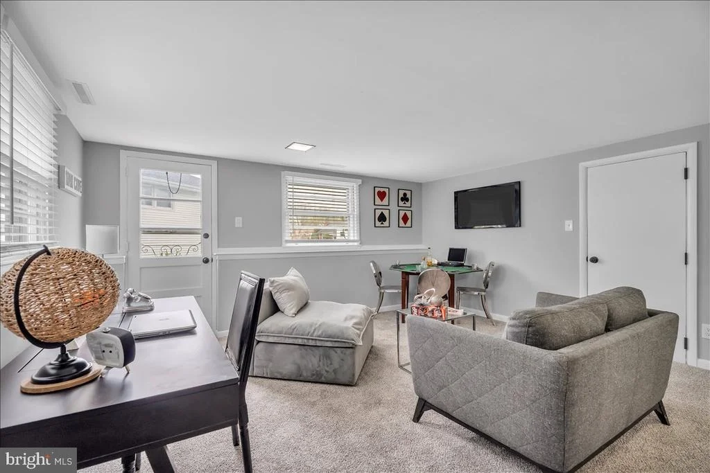 Photo of 180 CHERRY TREE LANE