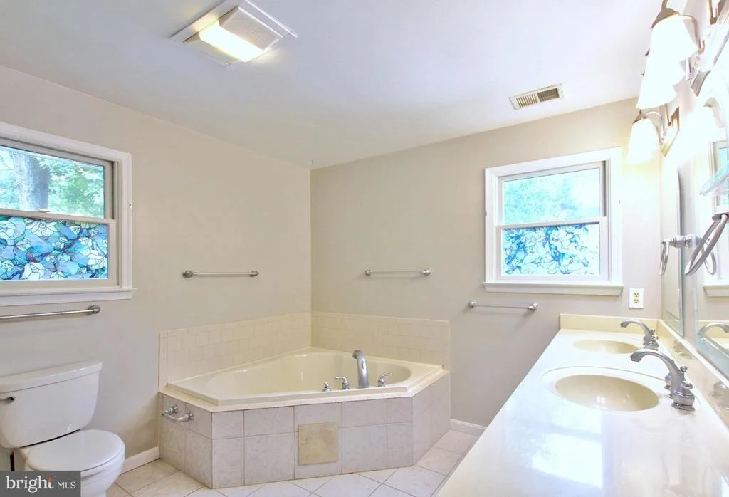 Photo of 1526 WAMPANOAG DRIVE