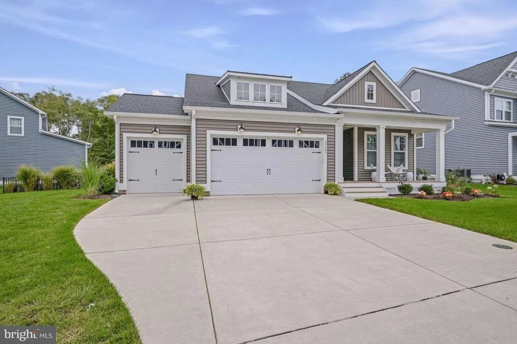 Photo of 24187 HEARTLEAF ROAD