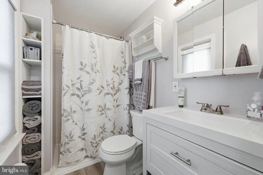 Photo of 8114 HILLCREST DRIVE