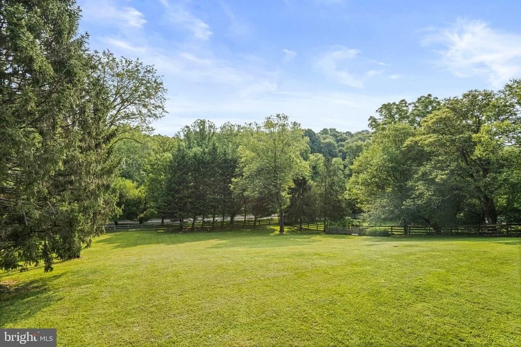 Photo of 11334 WAPLES MILL ROAD