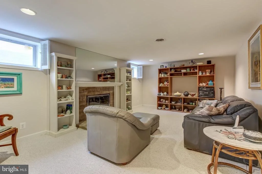 Photo of 703 HILLSBORO DRIVE