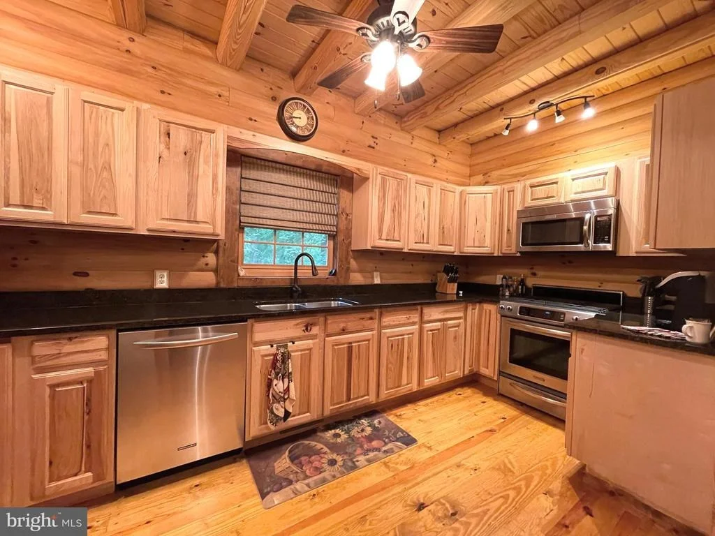 Photo of 185 HIDDEN VALLEY LANE