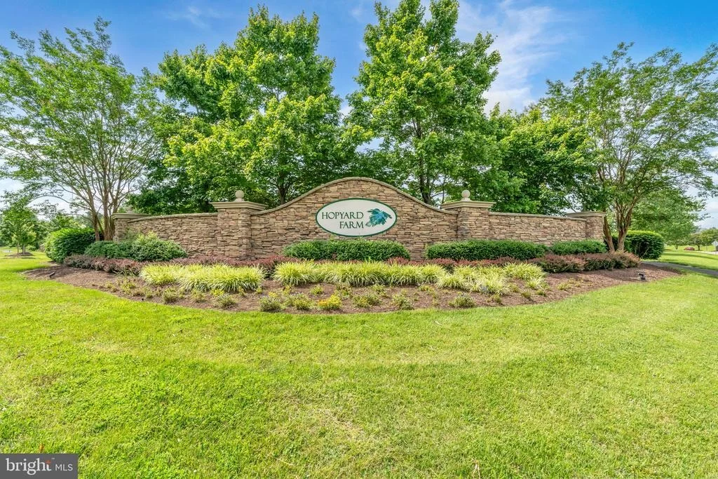 Photo of 5270 LONGBOW ROAD
