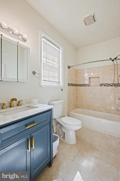 Photo of 1014 LEEDS AVENUE