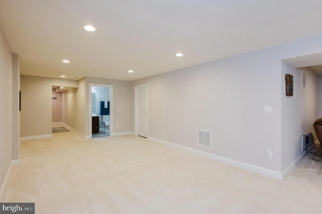 Photo of 355 TUFTON CIRCLE