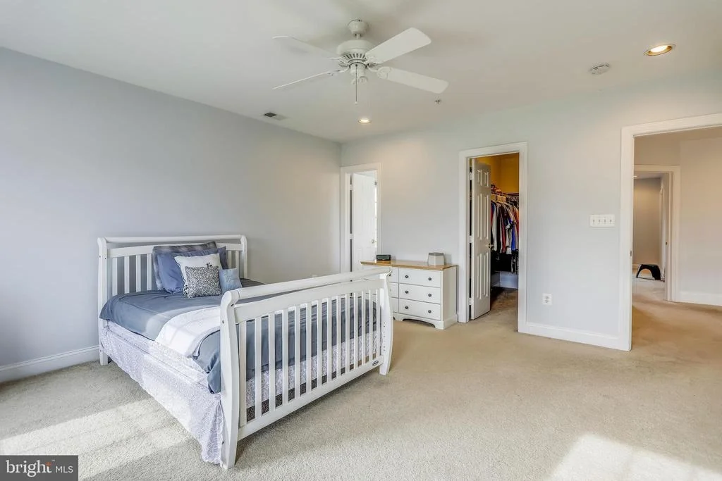 Photo of 24701 FARMVIEW LANE