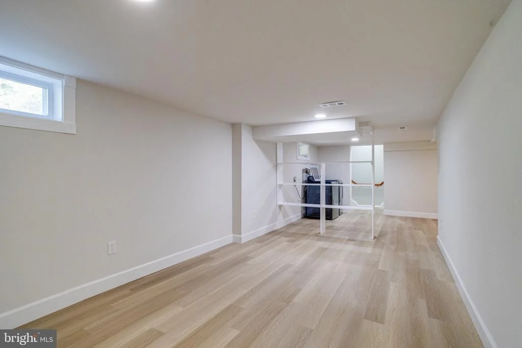 Photo of 2100 MOUNTAIN ROAD