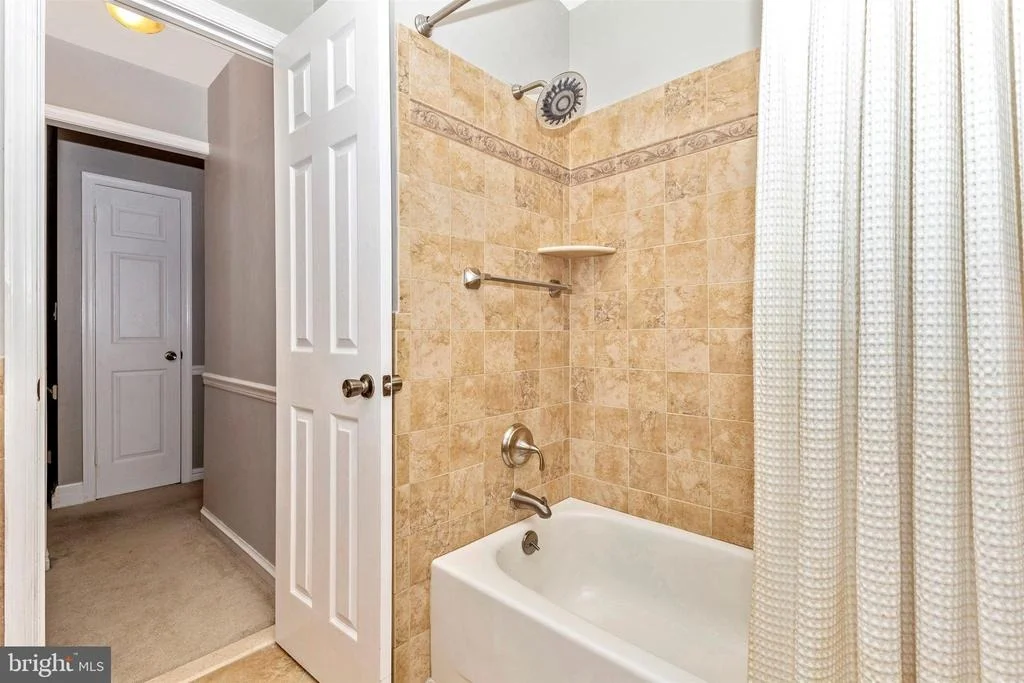 Photo of 10940 MIDDLEBORO DRIVE