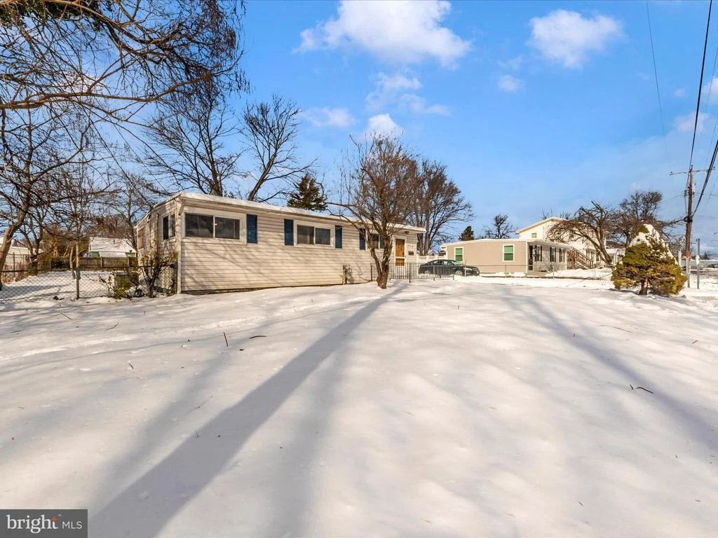 Photo of 492 BRUCE AVENUE