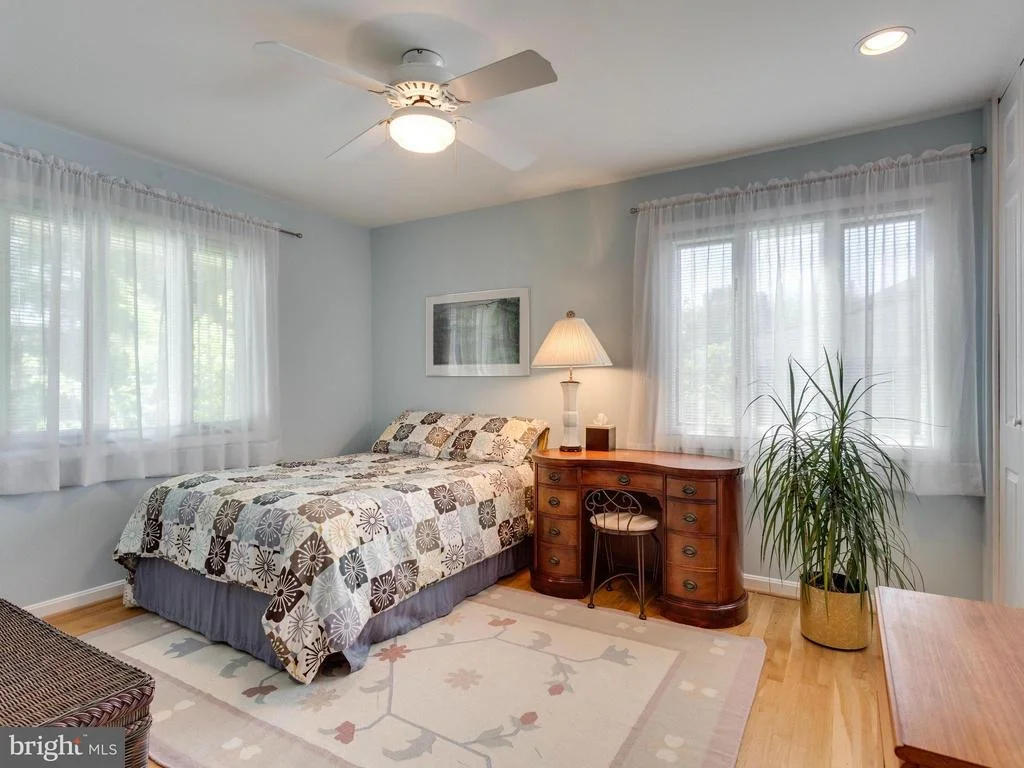 Photo of 1827 DEER DRIVE