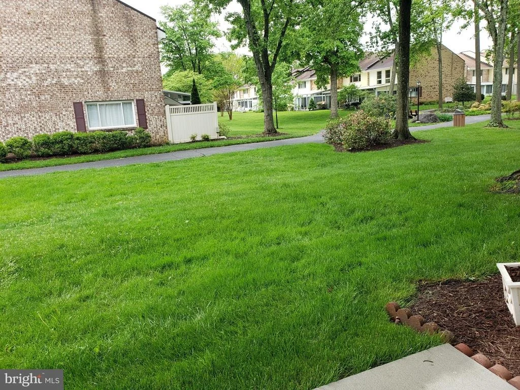 Photo of Unit 71B at 3600 GLENEAGLES DRIVE
