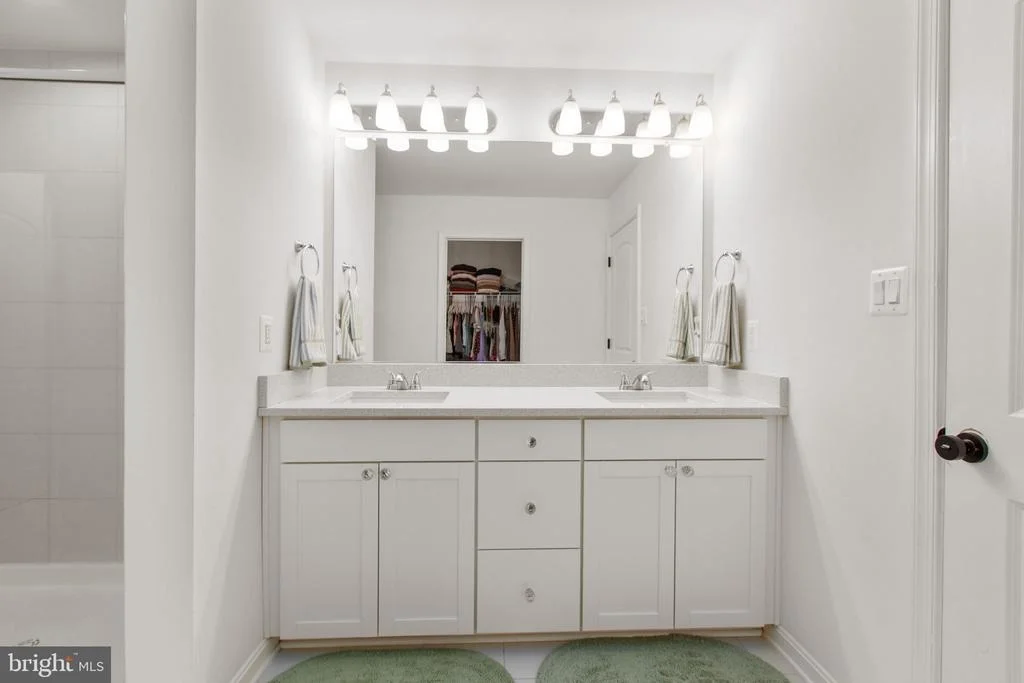 Photo of 725 ELECTRIC AVENUE