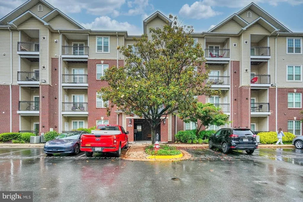 Photo of Unit 4310 at 1580 SPRING GATE DRIVE