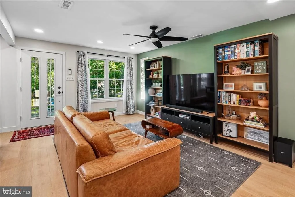 Photo of 613 WEST DRIVE
