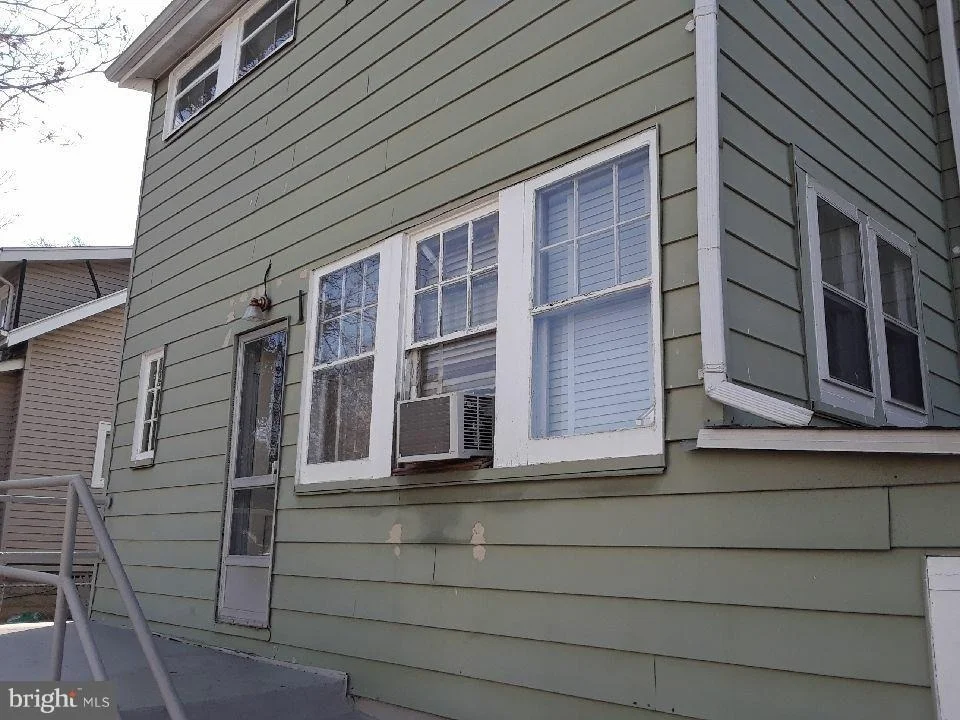 Photo of 2000 MONROE STREET NE