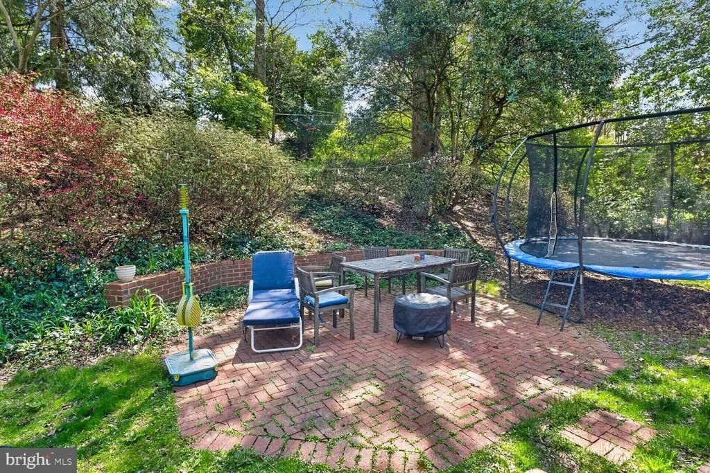 Photo of 7215 ROLLINGWOOD DRIVE