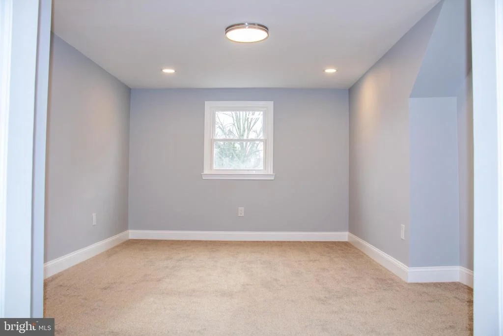 Photo of 952 COLUMBUS ROAD
