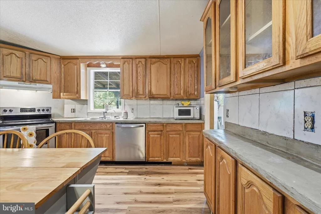 Photo of 14316 TOWER ROAD