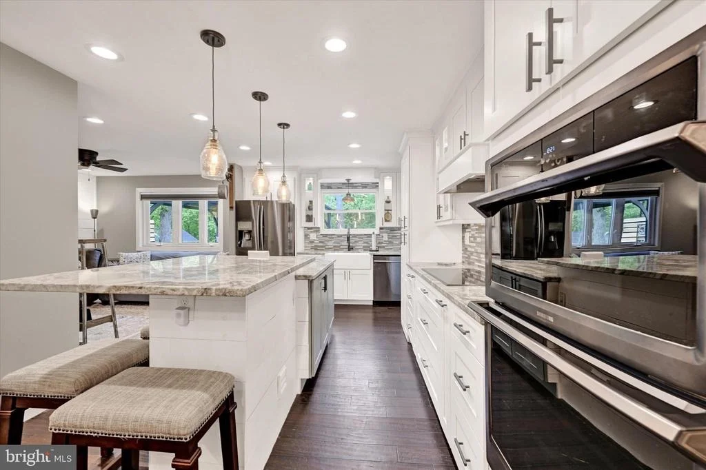 Photo of 4296 WOLF HILL DRIVE