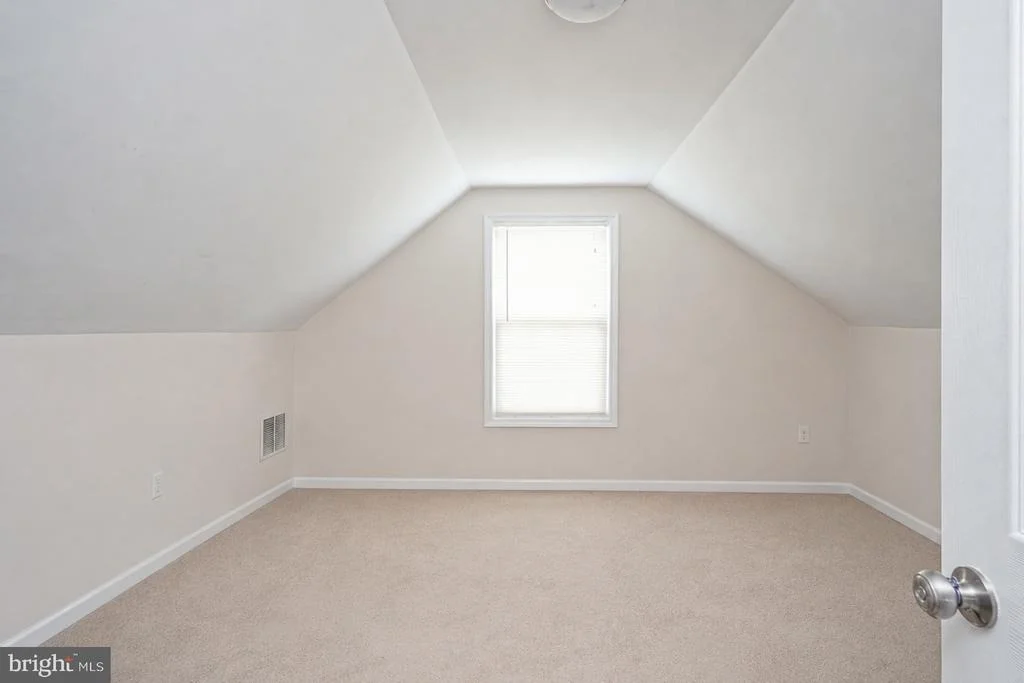 Photo of 35 SAINT CHARLES PLACE