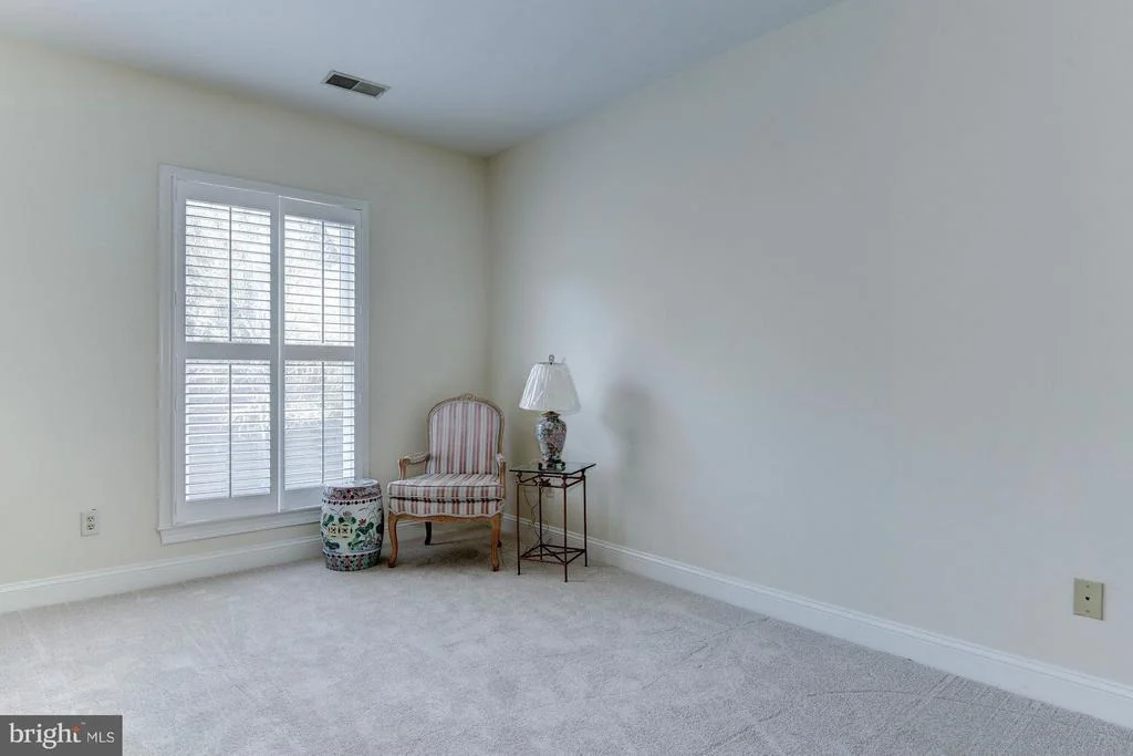 Photo of 11207 POTOMAC CREST DRIVE
