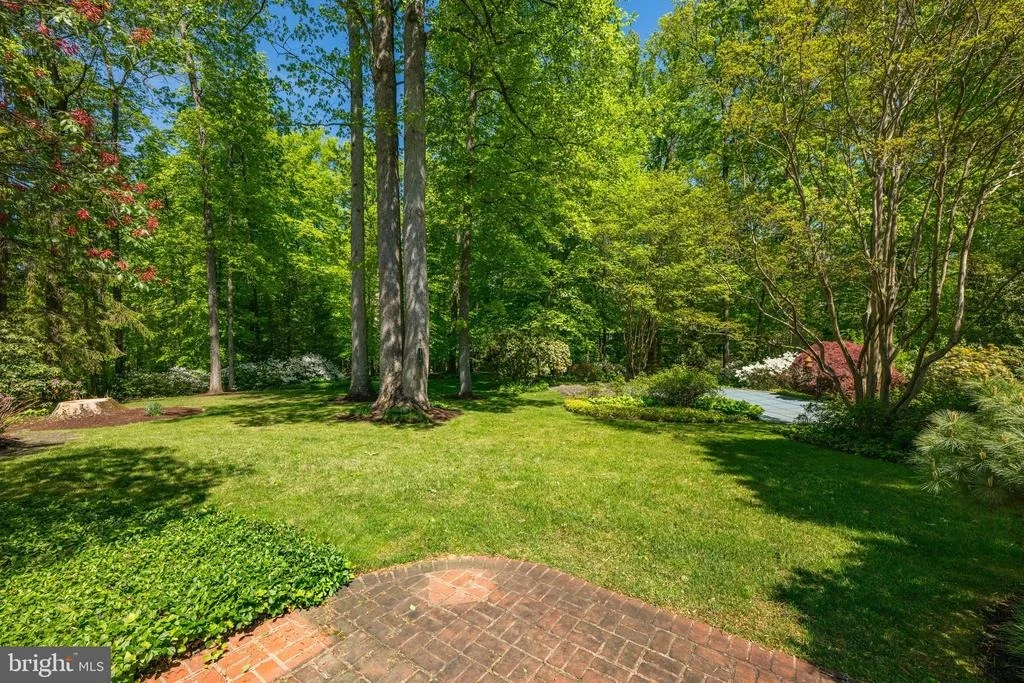 Photo of 7019 ARMAT DRIVE