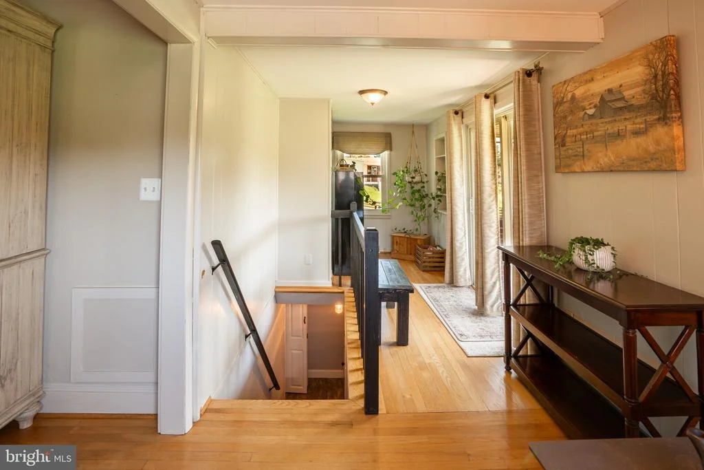 Photo of 1236 MOUNTAIN VIEW ROAD