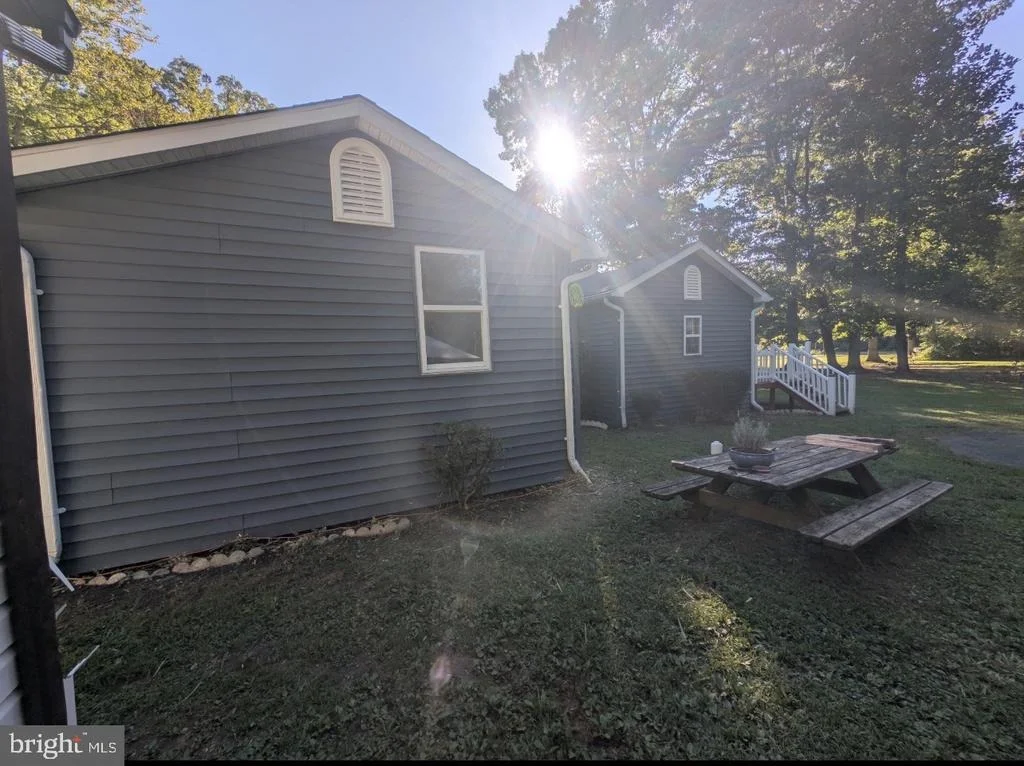 Photo of 2911 WILLOUGHBY BEACH ROAD
